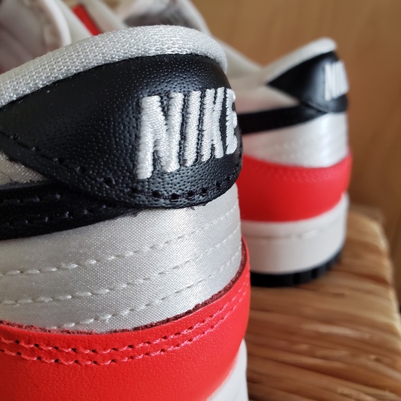 Nike Air Force One Satin Low Dunk Size 7.5 NEW! - Picture 7 of 16